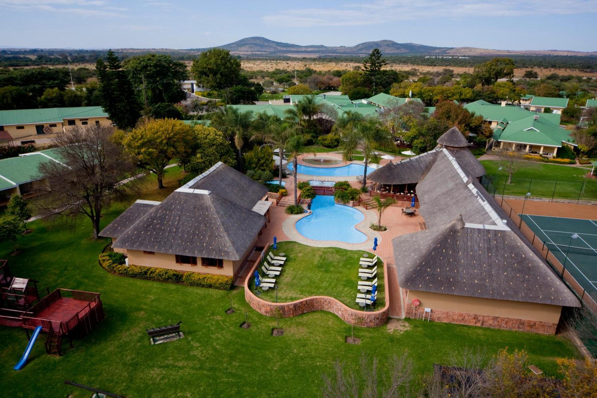 Protea Hotel By Marriott Polokwane Ranch Resort Bagian luar foto