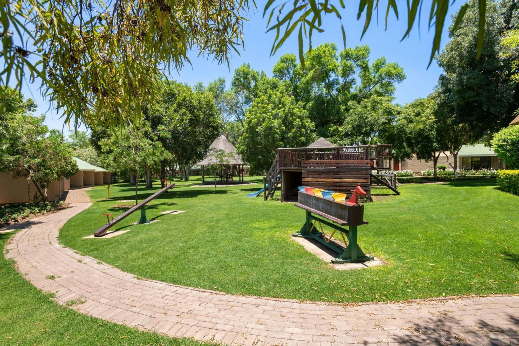 Protea Hotel By Marriott Polokwane Ranch Resort Bagian luar foto