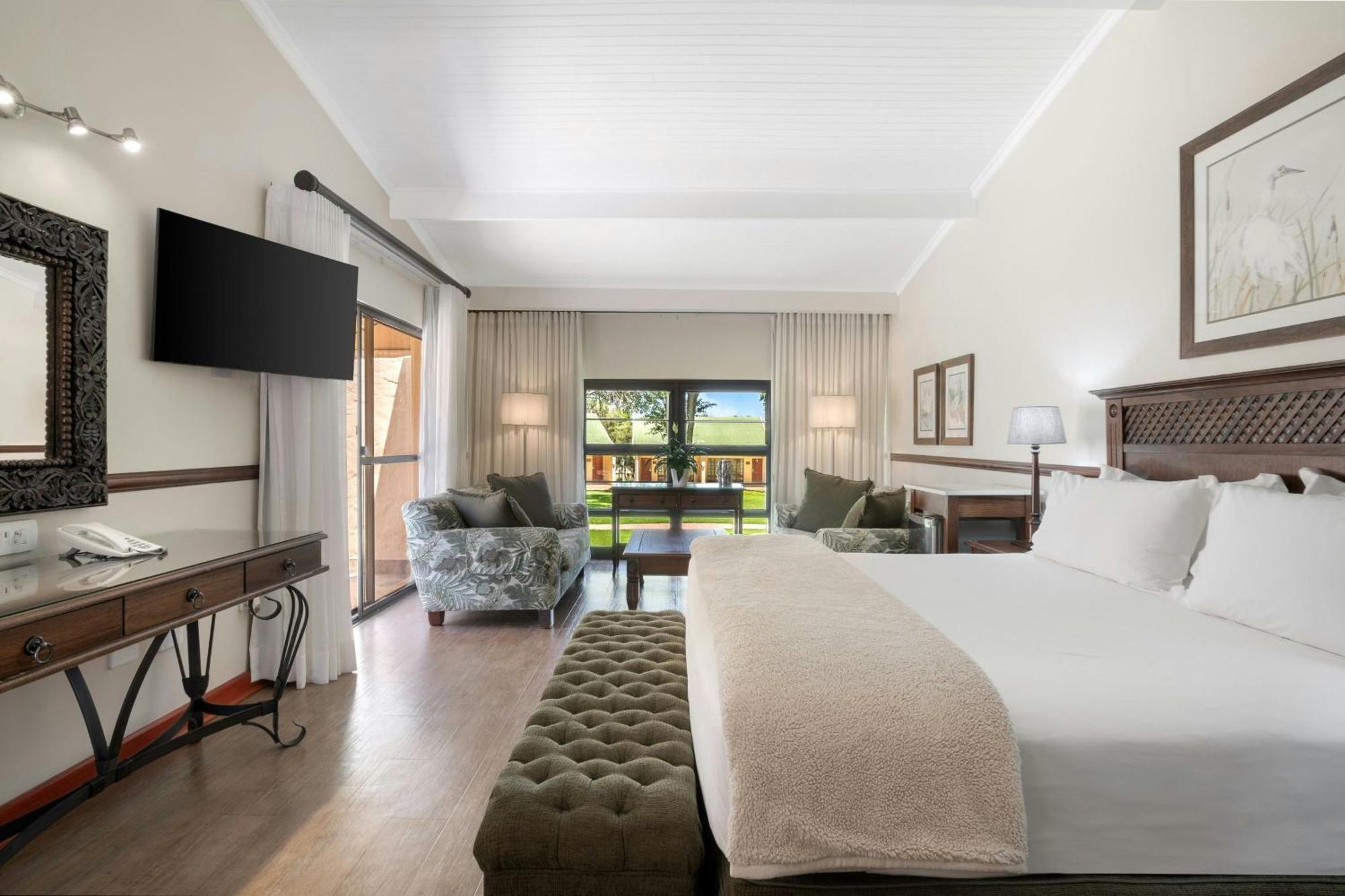 Protea Hotel By Marriott Polokwane Ranch Resort Bagian luar foto
