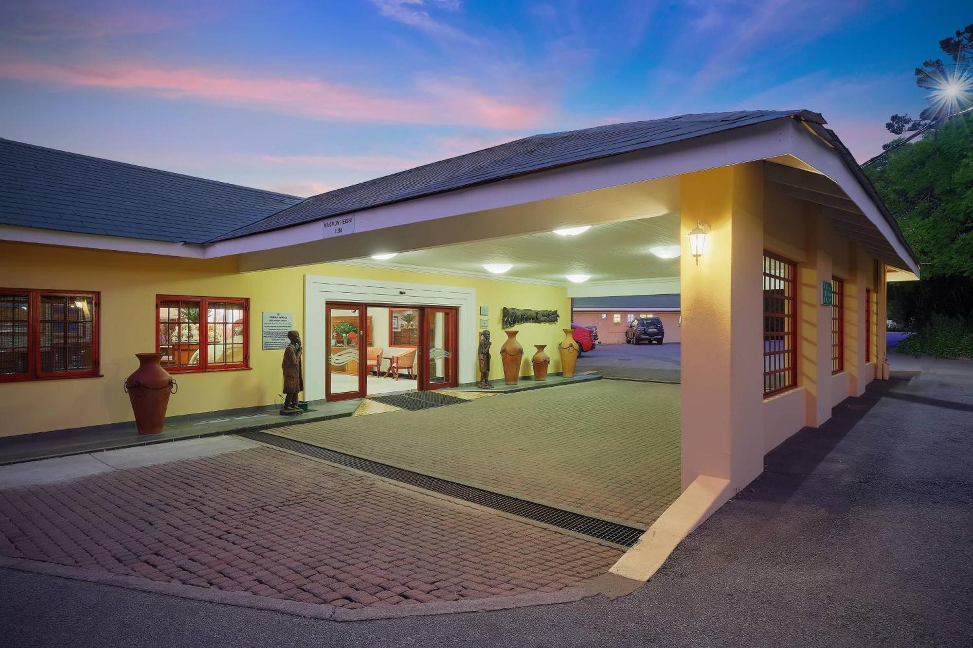 Protea Hotel By Marriott Polokwane Ranch Resort Bagian luar foto